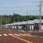 Prefeito Ulisses Maia entrega casas para famílias no Jardim Munique