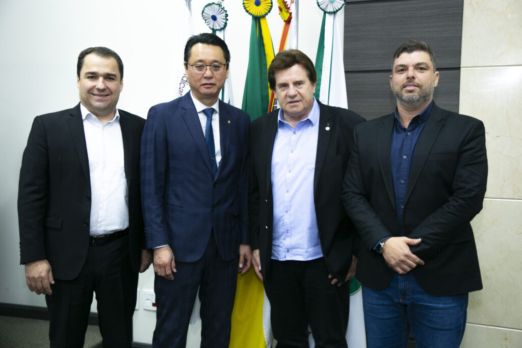 Marco Tadeu é empossado Presidente da Regional Noroeste do Sistema Secovi-PR