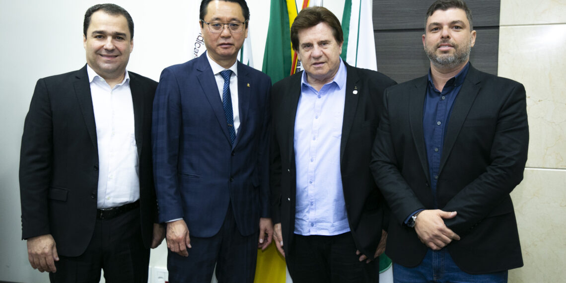 Marco Tadeu é empossado Presidente da Regional Noroeste do Sistema Secovi-PR