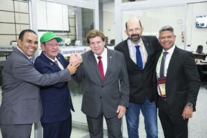 João Teodoro da Silva recebe título de Cidadão Honorário de Maringá