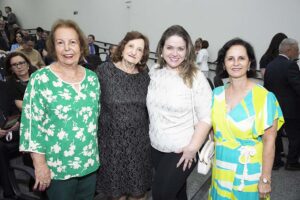 João Teodoro da Silva recebe título de Cidadão Honorário de Maringá