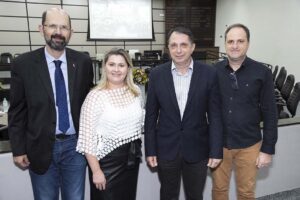 João Teodoro da Silva recebe título de Cidadão Honorário de Maringá