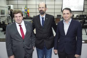 João Teodoro da Silva recebe título de Cidadão Honorário de Maringá