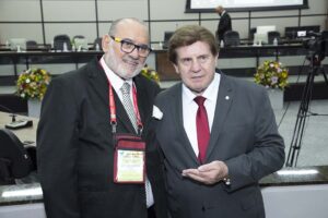 João Teodoro da Silva recebe título de Cidadão Honorário de Maringá