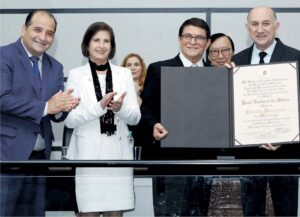 João Teodoro da Silva recebe título de Cidadão Honorário de Maringá