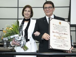 João Teodoro da Silva recebe título de Cidadão Honorário de Maringá