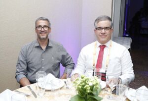 João Teodoro da Silva recebe título de Cidadão Honorário de Maringá