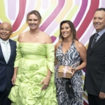Empresária Fátima Iwata recebe Prêmio ACIM Mulher 2024