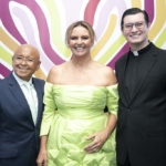 Empresária Fátima Iwata recebe Prêmio ACIM Mulher 2024