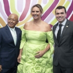 Empresária Fátima Iwata recebe Prêmio ACIM Mulher 2024