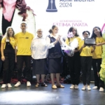 Empresária Fátima Iwata recebe Prêmio ACIM Mulher 2024