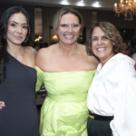 Empresária Fátima Iwata recebe Prêmio ACIM Mulher 2024