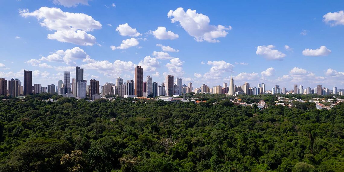 Há 104 prédios com 9,6 mil apartamentos em construção em Maringá