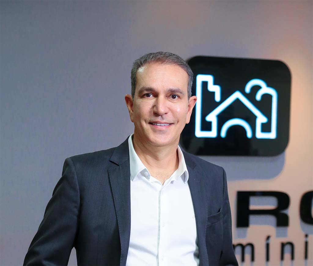 Marcelo Liberati recebe Prêmio de Empresário do Ano nesta sexta-feira (22) no Vivaro Eventos 1 Marcelo Liberati recebe Prêmio de Empresário do Ano nesta sexta-feira (22) no Vivaro Eventos