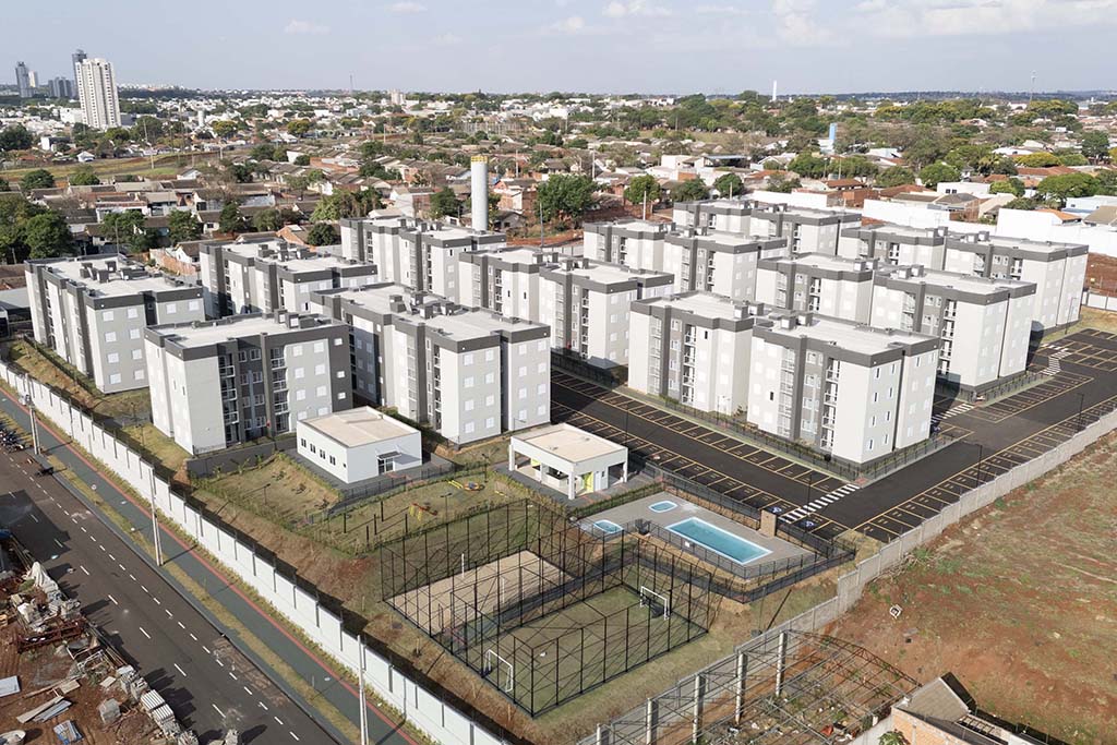 Com nova entrega, Casa Fácil Paraná já beneficiou 6,1 mil famílias de Maringá