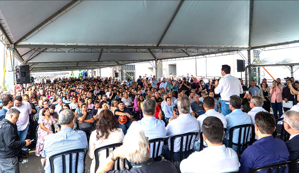 Com nova entrega, Casa Fácil Paraná já beneficiou 6,1 mil famílias de Maringá