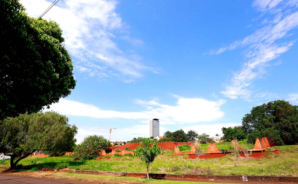 Comissão da Câmara visita terrenos que poderão receber habitação de interesse social