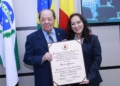 Pioneiro, Nelson Barbosa recebe Comenda Dom Jaime Luiz Coelho por atuação social em Maringá