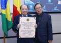 Pioneiro, Nelson Barbosa recebe Comenda Dom Jaime Luiz Coelho por atuação social em Maringá