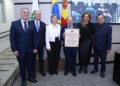 Pioneiro, Nelson Barbosa recebe Comenda Dom Jaime Luiz Coelho por atuação social em Maringá