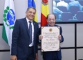 Pioneiro, Nelson Barbosa recebe Comenda Dom Jaime Luiz Coelho por atuação social em Maringá