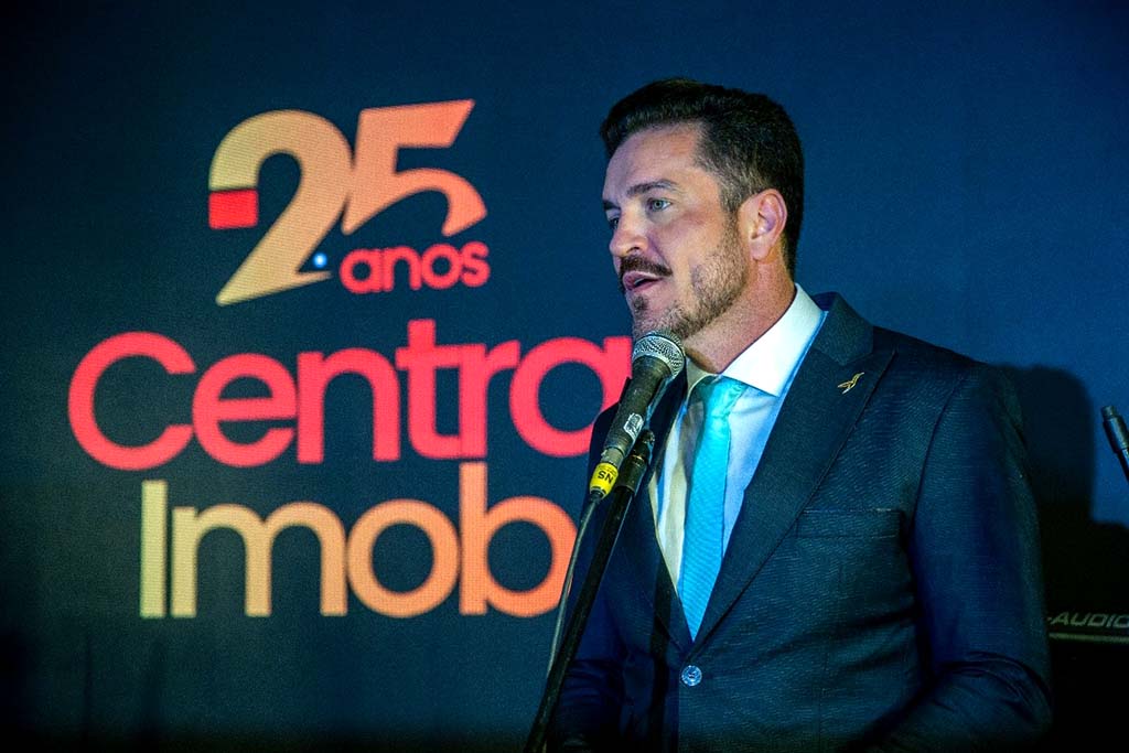 Central Imob celebra 25 anos com homenagens e apresenta novos projetos para o mercado imobiliário